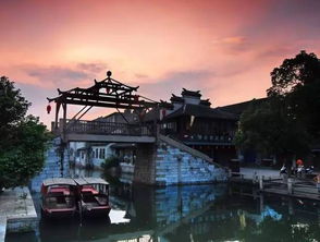 第四站：美食狂欢——吃喝玩乐全套乱套套餐