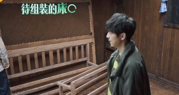 夜深厚人静