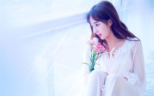 狮子女：女王陛下的两面人生