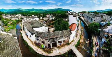2. 寻访古镇：感受历史持续发展的沉淀