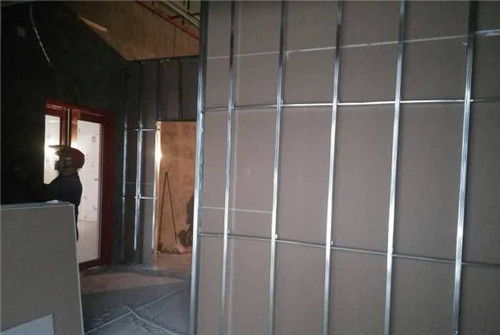 店面之间的隔墙,店里隔房间用什么Zui便宜