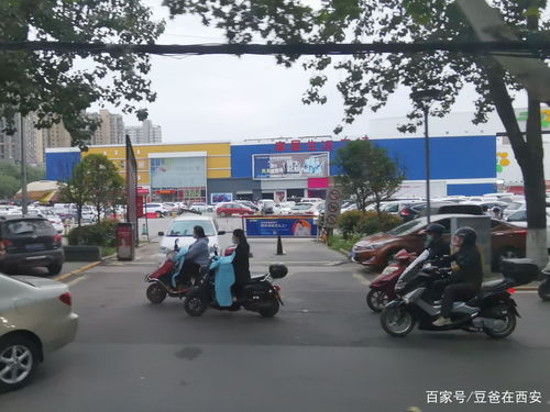 从“路过”到“专程”：一场被超市绑架的城里漫游