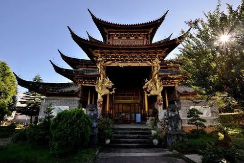 两座城区的独特魅力