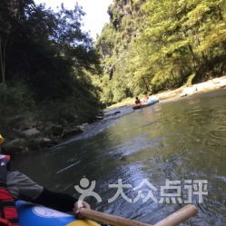 御泉河漂流：刺激与天然的交融