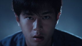 深夜惊魂：古宅镜中人脸血色蔓延，风水大忌还是生肖宿命？