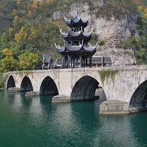 4. 迷雾峡谷：进去就别想出来