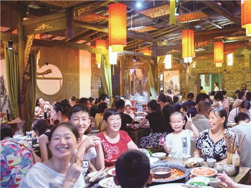 一、 凌晨四点还在嗞嗞作响的老巷子——“小龙坎”分店