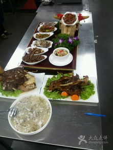 品尝美食， 享受草原美味