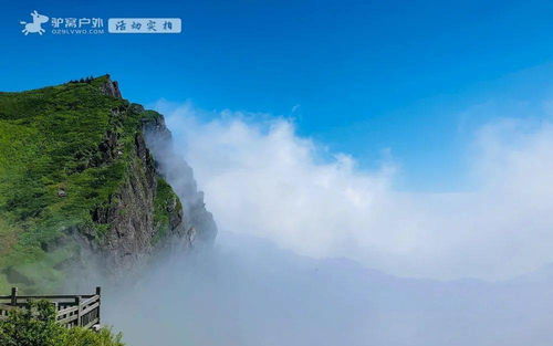 揭开神秘面纱：张家界， 一个被晨曦唤醒的地方