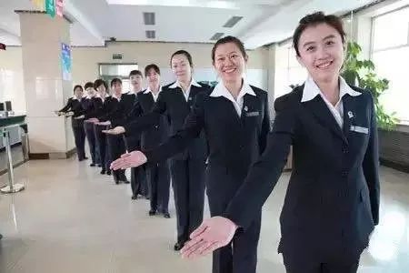 最后再来看，一句：良好的名字如同暖阳照进家庭生活，却也得靠行动去兑现炎热度！💡✨
