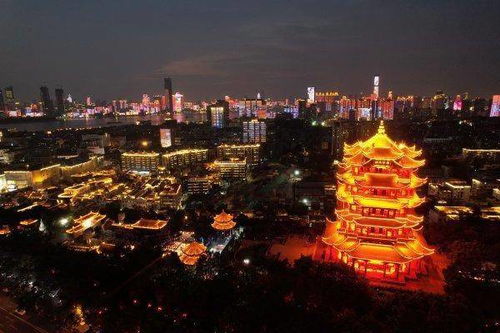 黄鹤楼：灯光秀还是灯光污染？