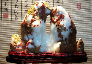 挖掘文化底蕴底蕴， 赋予名字历史持续发展厚度