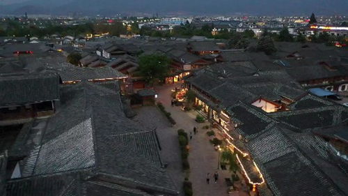 六、夜幕下的狂欢——从灯光秀到凌晨电音派对（噪声冲击）