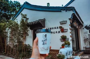 寻宝之旅：走进古镇商铺，发现隐藏的宝藏