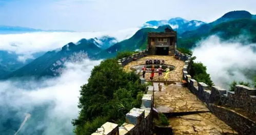 长江：捡垃圾也能算旅游？