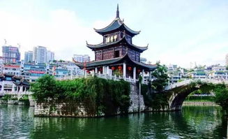 甲秀楼：穿越时空的乱炖之旅