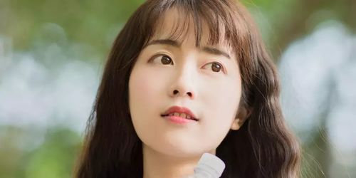 双子女：情绪化的玻璃娃娃