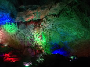 第三时辰：海风拂面——海滨浴场的喧嚣