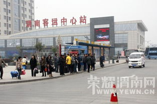 华容中心汽车站：一个被太阳晒蔫的交通枢纽