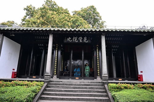 这破书院到底有什么好看的？