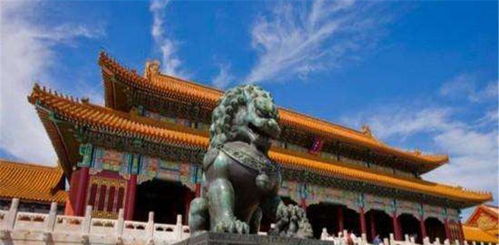 一、 红墙金瓦映朝晖，走进千年故宫梦