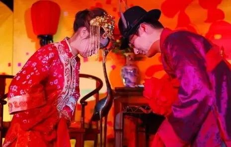 婚后风俗传统，寓意揭秘，婚俗爆款必kan！