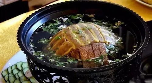 四、长治的美食之旅：舌尖上的文化 (以及我对辣的不耐受)
