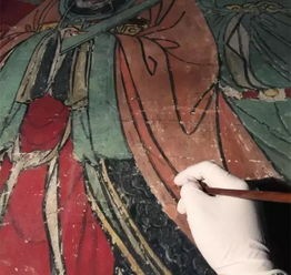 庙宇惊魂——佛像变形记