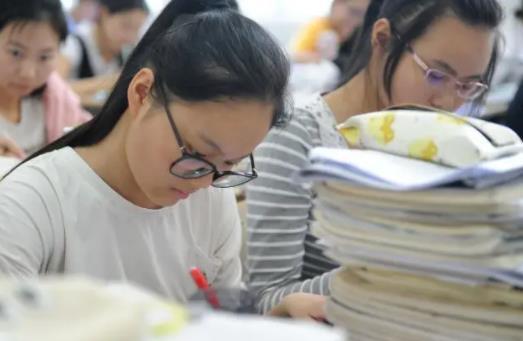第①趴:不容简单道真实如网传所说=「蒲团」?但「蒲草」到底是哪些鬼东西