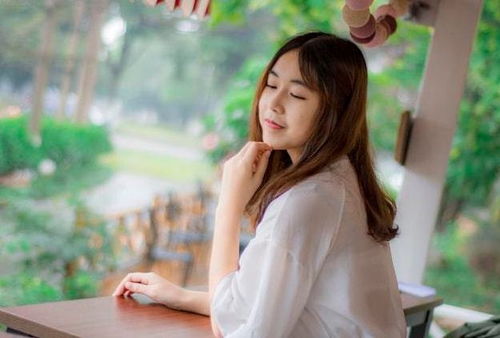 陈姓属兔女孩叫二月合适吗？有没有梗好的名字推荐？