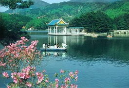 后海避暑园：湖光水色， 夏日天堂