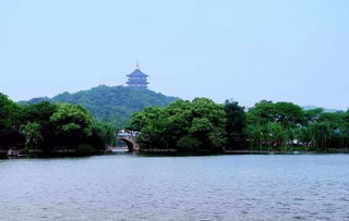 从苏堤到三潭: 全是