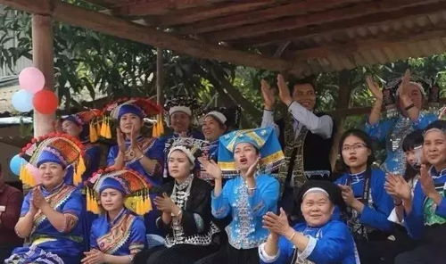 广东拾骨葬俗：传统变迁，揭秘千年习俗