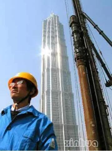 上海风水建筑中，三角形打桩方式是否影响整体建筑运势？