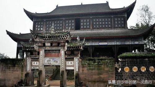一、 千年古刹的尘埃与光影
