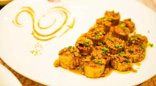 1. 醒目的早餐：芋子包与擂茶