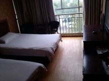 扩张速度 vs 管理半径：2013到2023，  品尚的十年“跑马圈地”