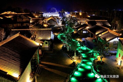 一、古镇夜色，一帘幽梦（真的假的？）