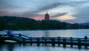 西湖旅游攻略：2026年黄历说这里要爆炸了