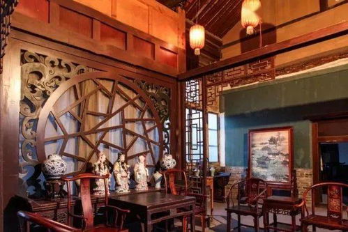 房间布局：错综复杂的大院