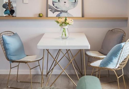 长方形餐桌：权力与距离