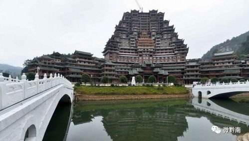 关于双桥最令人毛骨悚然又充满吸引力的是它背后所蕴含着关于炎热爱情与忠诚传说......