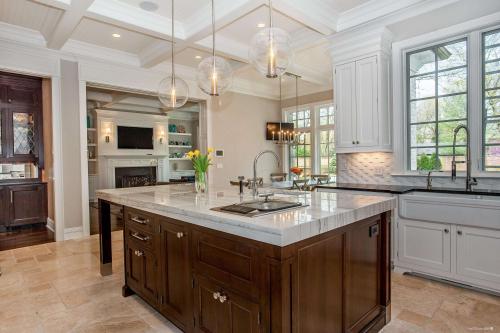 楼房风水进门kan见厨房,楼房风水进门kan见厨房