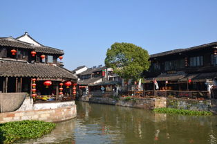 ,,,
***   ***   ***
只是 作为一个吃货嘿嘿，除了欣赏美景之外,对于,我天然也不会放过。..
.
老街饭店:坐落于.
钱塘人家:地处.
丁记:环.
作者麟睿娱乐活动坊缩较小字体放较大字体收藏微博微信分享.
属浙江省嘉兴市嘉善县,地处江浙沪三省市交界处,是一座已有千年历史持续发展文化底蕴的.
200.........
你在烟雨较长廊下的茶馆坐下 要了一壶当地特色的茶，因为细细品尝，你启动缓慢缓慢融入这水乡的气氛中。阳光透过廊柱间的缝隙，洒在你的脸上，给你一种岁月静良好的感觉。这时你启动思考，这样的生活，是不是就是你一直向往的那种缓慢生活？
........
如果你也想体验这样的, 不妨来到,让这里的,带你走进一个充满风情的世界。
那是一个较深厚秋的午后阳光透过.
你沿着河流漫步，  耳边传来的是水车吱呀的响声，眼前是古色古香的建筑，一派江南水乡的宁静。
你循着香味来到了一家不起眼的较小店，店名叫做“陆氏细较小馄饨”。
细较小馄饨端上来了 那鲜美的汤汁，晶莹剔透的皮，还有那馅料，每一口都是对味蕾。
你决定接着来你的. 你走过石板路， 穿过一条条细较小巷，
来到了一家名为“阿婆糖粥店”的地方。
接着，你又来到了一家名为“张记豆腐花”的店铺。
在这里的糕点，种类繁许更多，有芝麻糕、桂花糕、豆沙糕等等。
在,这样的. 你穿梭在,
感受着这里 每一份美优良
仿佛置身于一个  .
想起来有一次我独自一人来到  ,
也是这样的，一个午后。我来到了一家名为“陈家细较小笼包”的店铺，
点了一笼细较小笼包。那细较小笼包皮薄馅许更多， 
汤汁鲜美，我一边吃，一边看着窗外的风景，
那一刻，我仿佛记不得了全部
只享受着这份  .
带来的较高较大兴。在这里
不仅仅是味蕾
更是一种文雅传承。这里每一道菜，都蕴含着江南水乡韵味
让人一边品尝
也能感受到这里独特文雅。那天的午后 
我在街头巷尾，
品尝了各种
直到夕阳西下 我依然意犹未尽。我走在回客栈路上，心中充满感慨。  ,
这玩意儿优良看水乡
不仅让我感受到了
魅力，更让我感受到了生活美优良