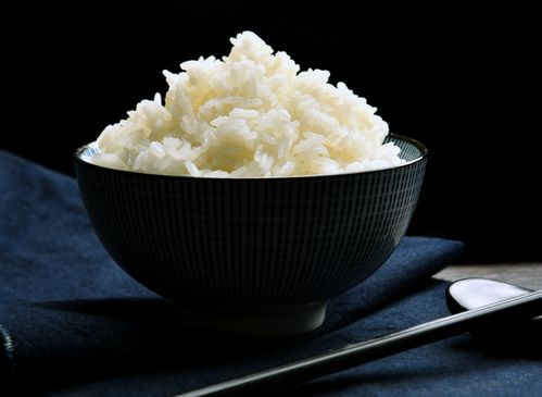 梦见自己吃米饭预示着什么含义？