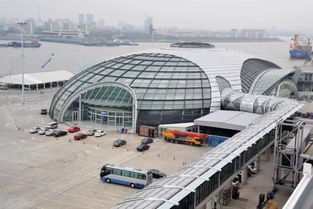 二、 转型之旅：旅行胜地的崭新篇章