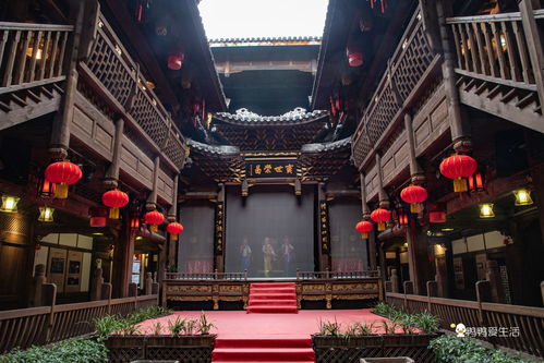 壮族建筑风情探秘：揭秘壮族独特风俗与建筑美学