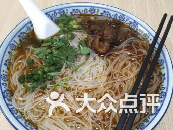 景泰小吃街：一个喧嚣又充满诱惑的地方