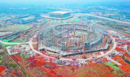 东安湖体育公园：变形金刚和竞舟渡