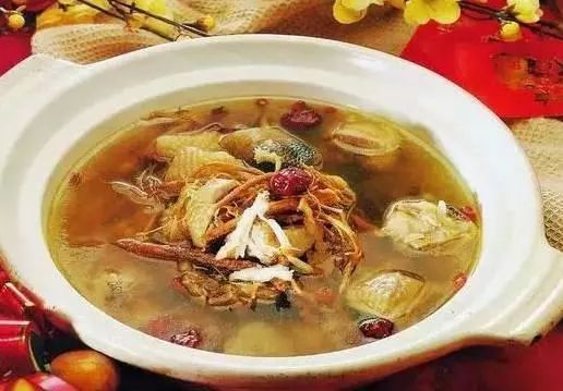 阴冷氛围制造机：从温暖到恐惧